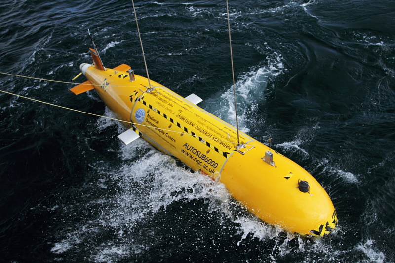 Autosub6000 being launched